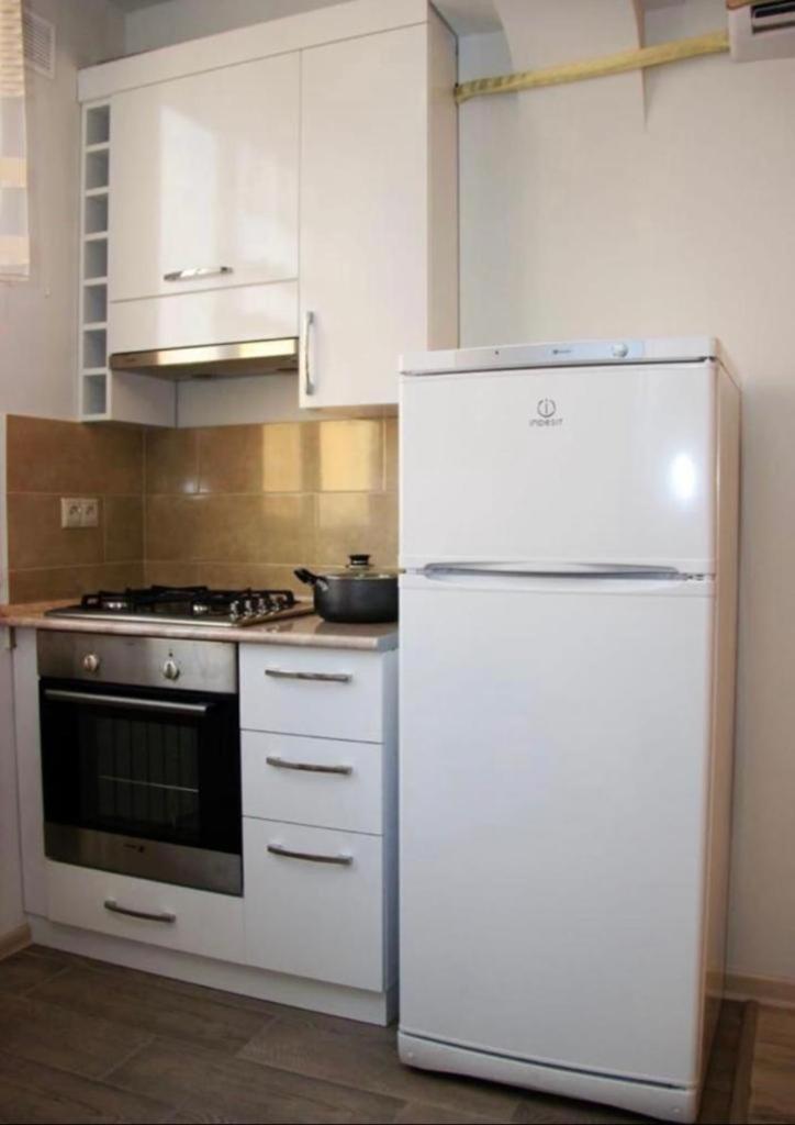 Excellent Apartment In The Republic Square Pushkin 3 Ереван Экстерьер фото